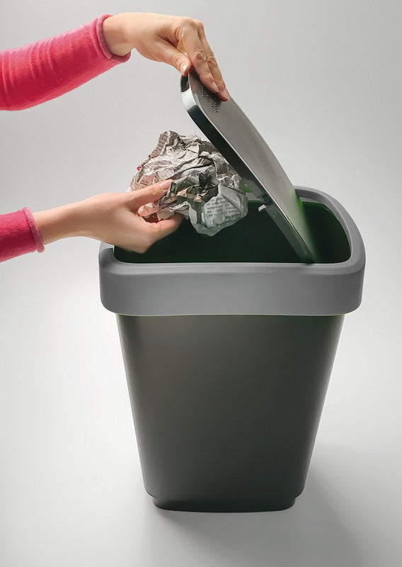 Rotho Abfallcontainer – 25 l – mit Deckel – Kunststoff, Silber – B × H × T 252 × 476 × 333 mm