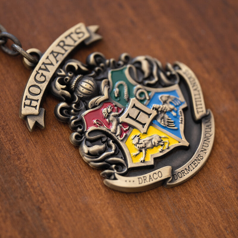 Harry Potter Schlüsselanhänger Hogwarts – Zink, Mehrfarbig