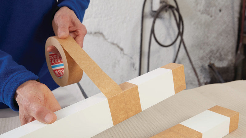 tesa Krepp-Abdeckband 4309 – 38 mm × 50 m, beige, für Maler- und Lackierarbeiten, temperaturbeständig bis 120°C