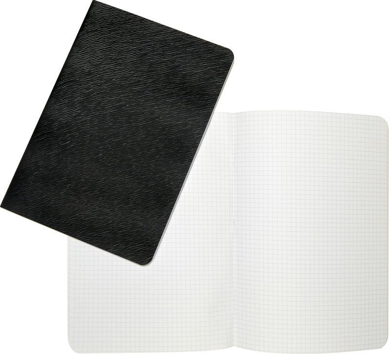 Ingold-biwa Wachstuchheft, A4, kariert 4 mm, Klammerheftung, 96 Seiten, 80 g/m² – Schwarz