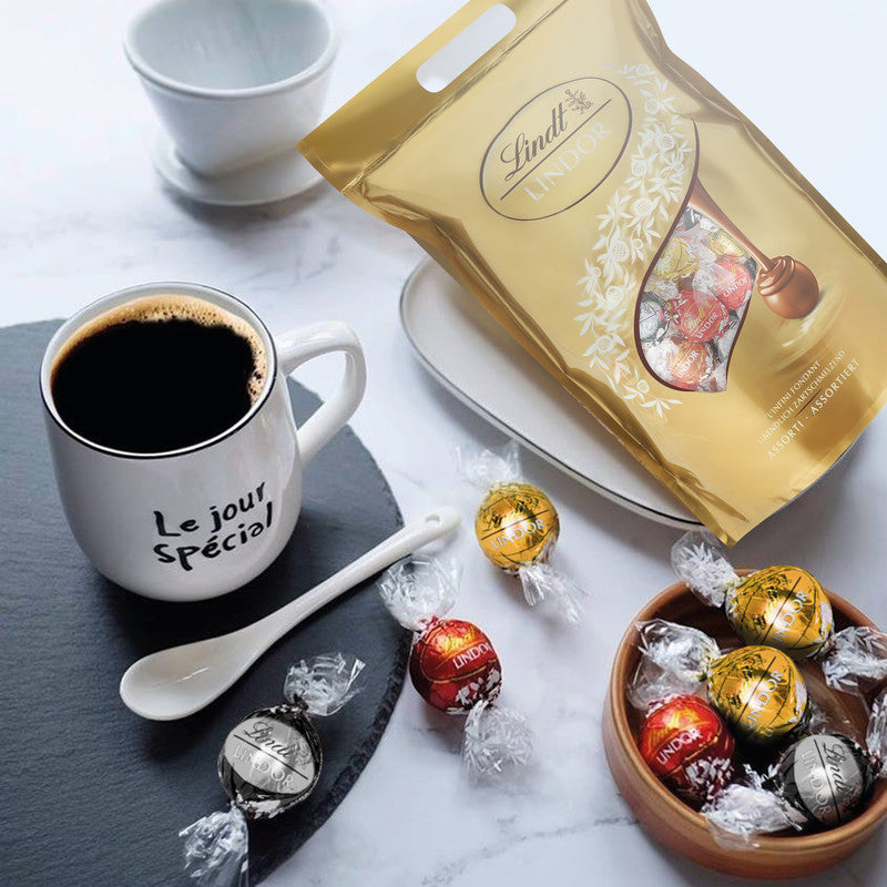 Lindt LINDOR Kugeln – assortiert (Milch, Weiss, Dunkel 60% Kakao, Haselnuss), 80 Stück (1 kg)
