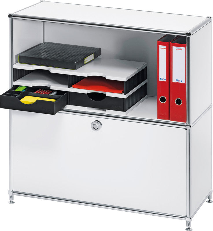 Styro Briefkorb – mit Griffausschnitt, mit Beschriftungsfeld, weiss/schwarz, B 485 × H 153 × T 331 mm