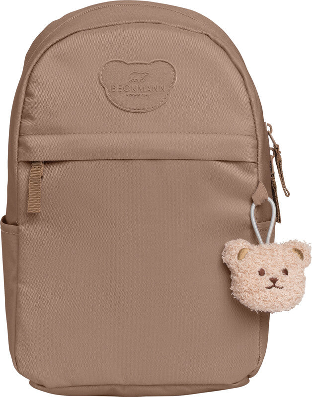 Beckmann Kindergartenrucksack, Mystic Brown, 10 l, 21×34×16 cm, mit Teddybäranhänger