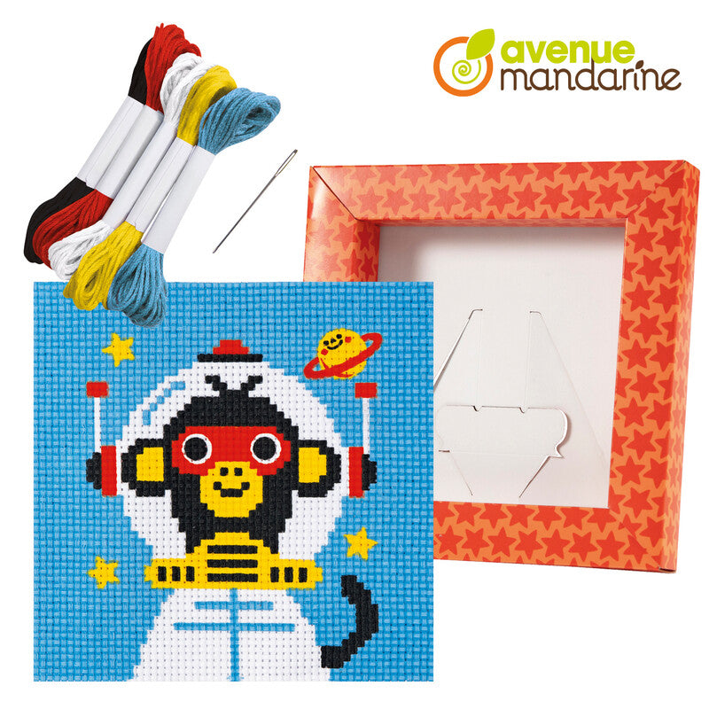 Avenue Mandarine – Kreuzstich Bastelset Einhorn – 6–10 Jahre – 5 Nähgarne – 140 × 140 × 20 mm