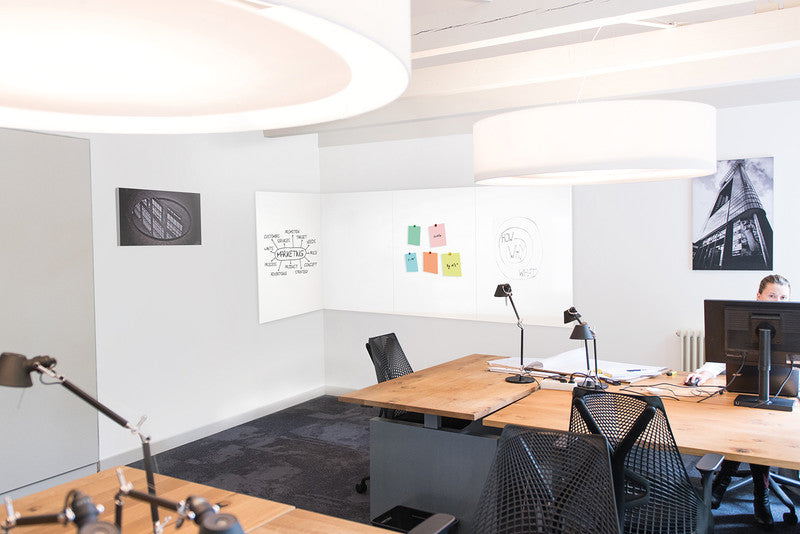 Berec Whiteboard – 118 × 88 cm, Emaille, magnetisch, Aluminiumrahmen, Wandmontage, inkl. Befestigungsset