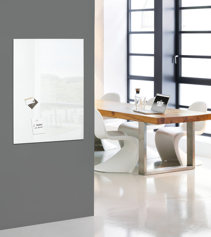 Sigel Whiteboard – 100 × 65 cm, Glas, magnetisch, Wandmontage, inkl. Magnete, Montagesatz