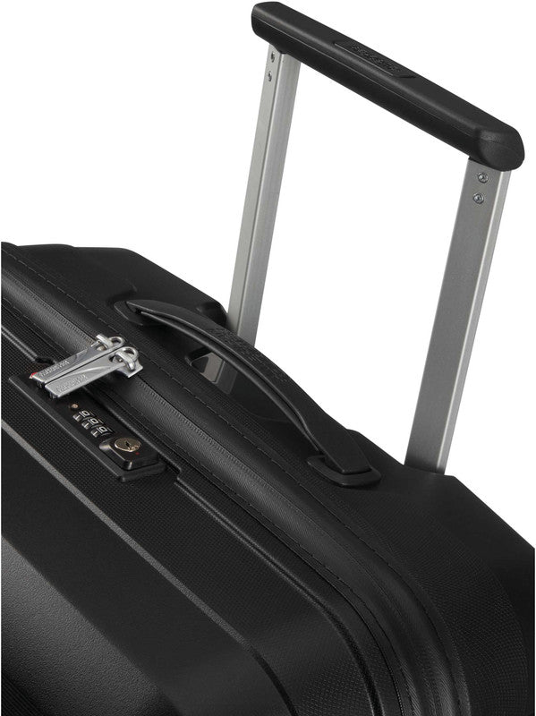 American Tourister Trolley – 67 l, Hartschale PP, 4 Doppelrollen, mit TSA, Onyx Schwarz, 44,5 × 67 × 26 cm