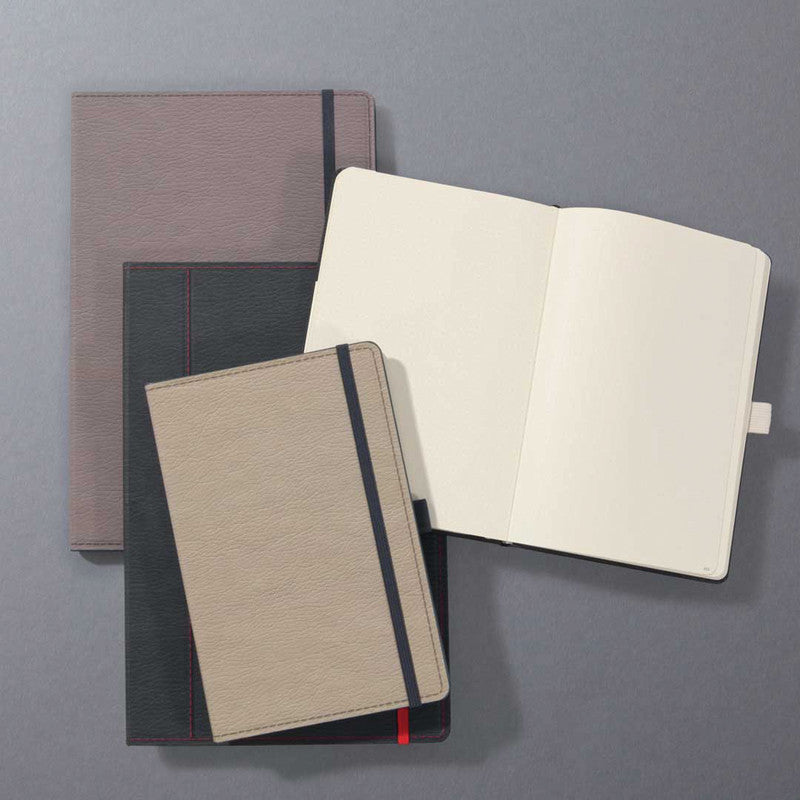 Sigel Notizbuch, 187 × 280 mm, Punktraster, Fadenheftung, 194 Seiten, 80 g/m² – Taupe