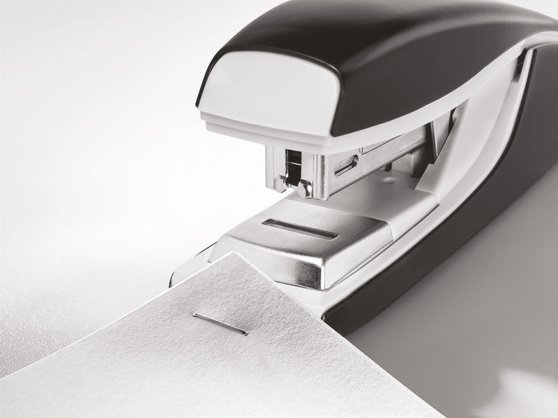 Leitz NeXXt 5523 – Hefter, 40 Blatt, für 24/6, 26/6, 24/8, Flat-Clinch, Einlegetiefe 38 mm, schwarz