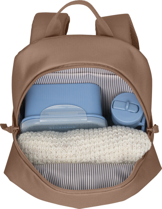 Beckmann Kindergartenrucksack, Mystic Brown, 10 l, 21×34×16 cm, mit Teddybäranhänger