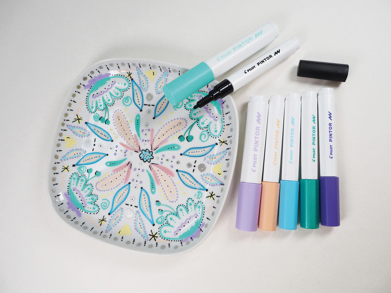 Pilot Pigment-Marker Pintor – Rundspitze 0,9-1,5 mm – Pastellblau – Für dunkle Oberflächen geeignet