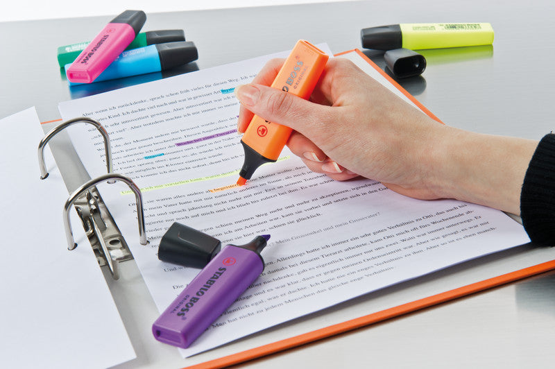 STABILO Original Textmarker Knallrot – Keilspitze, 2–5 mm, Nachfüllbar